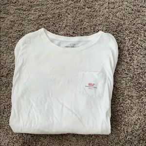 vineyard vines long sleeved t shirt